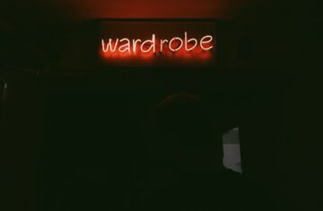 Photo capsule wardrobe