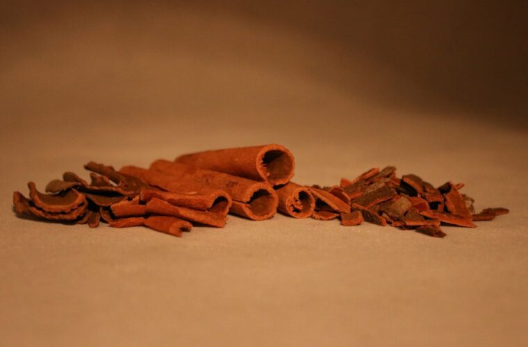 Photo tying scarves