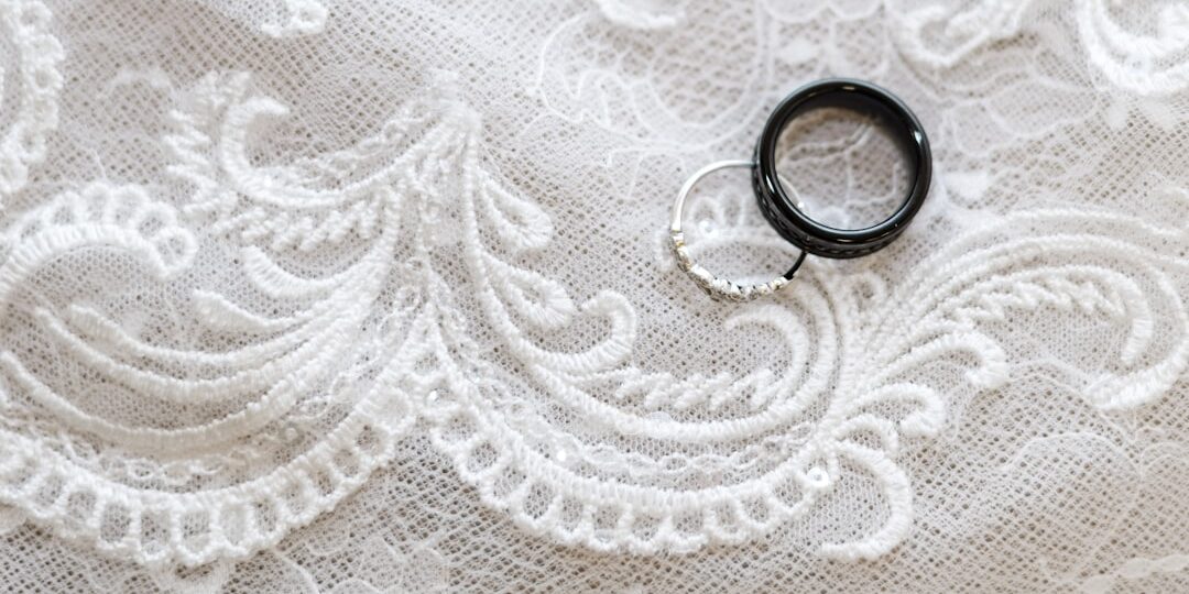 Photo black lace dress accessories